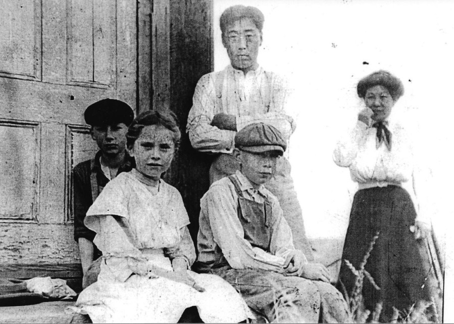 Feldman family and Japanese family on Feldman Fanno Creek Dairy