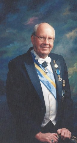 Ross Fogelquist retired as the Honorary Swedish Consul for Oregon in 2007