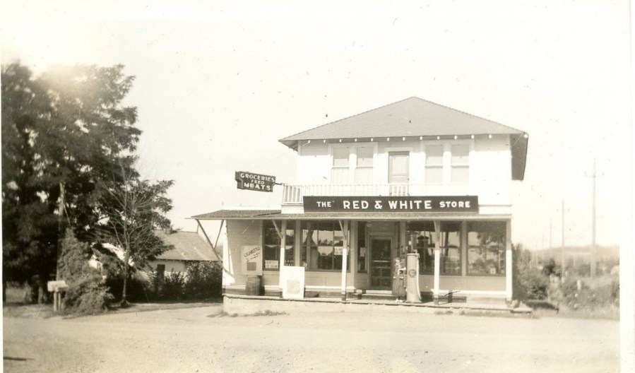 Red and White Store on Greenburg Rd