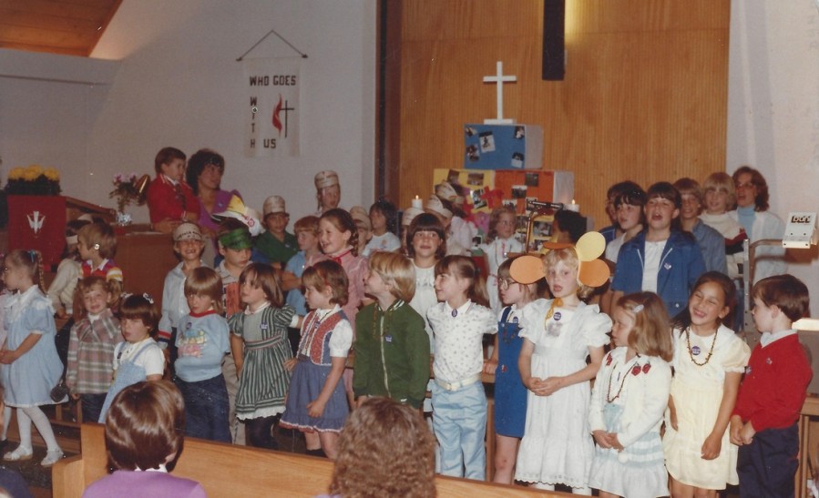 1983 United Methodist Church Bible School (inside sanctuary)