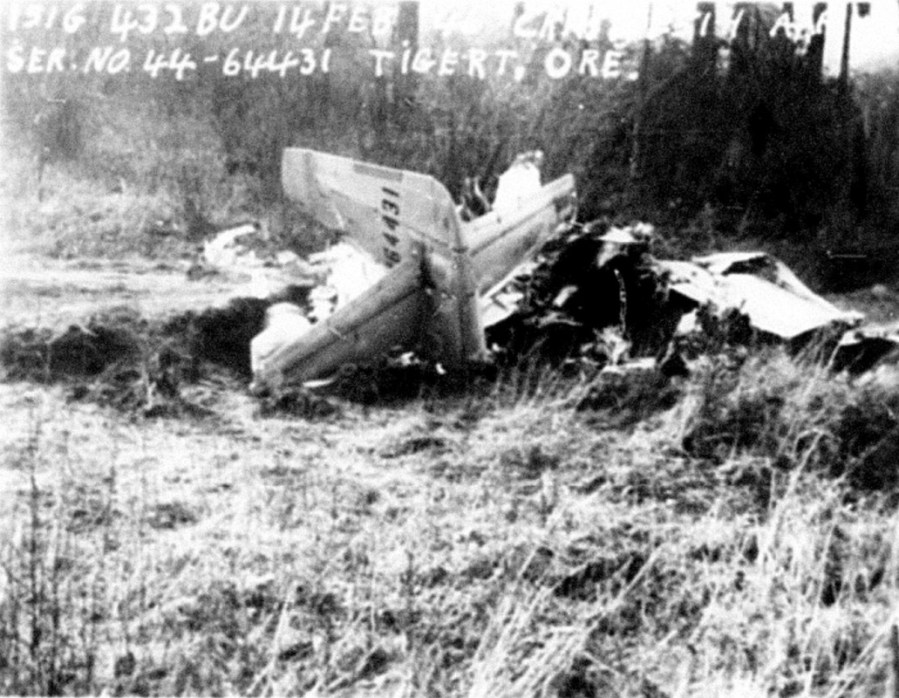 1946 Fighter plane crash in Tigard, wreckage