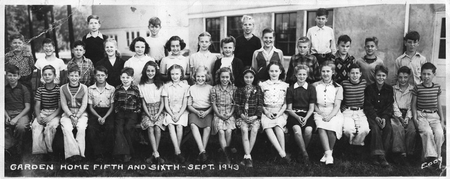 1943 Garden Home School grades 5 and 6.