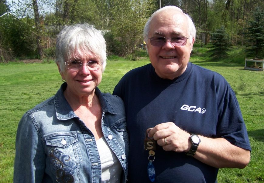 Barry and Jeanne Steele with padlock welded with G S for Glenn Steele