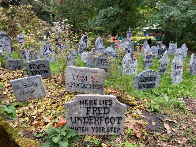 Halloween Garden Home Graveyard on SW 82nd - Here lies Fred Underfoot