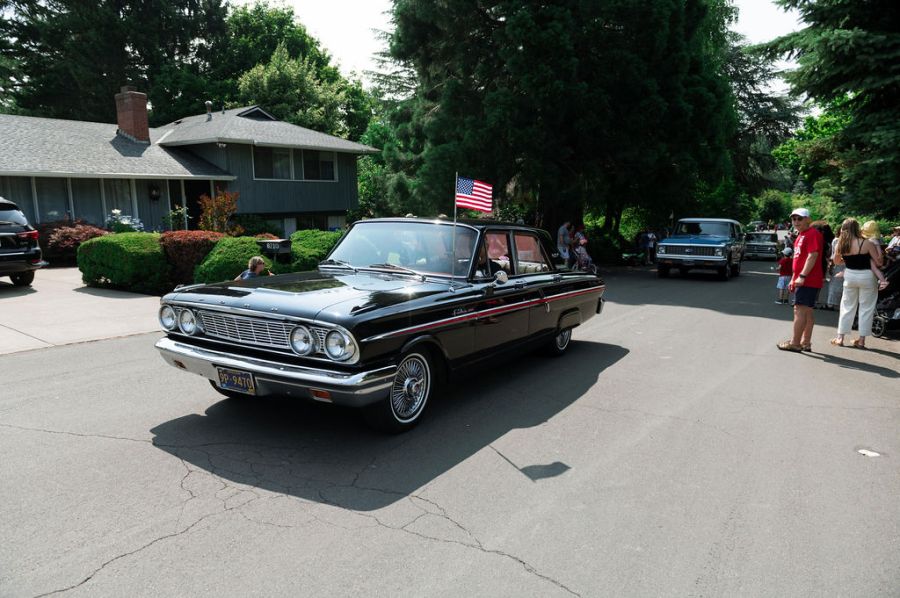 July 4, 2023 Garden Home parade - collector car