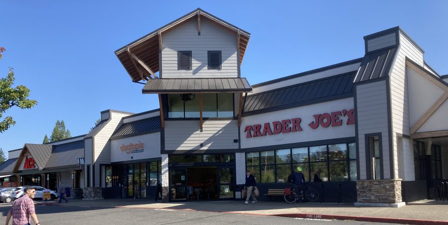 Trader Joe's front entryway